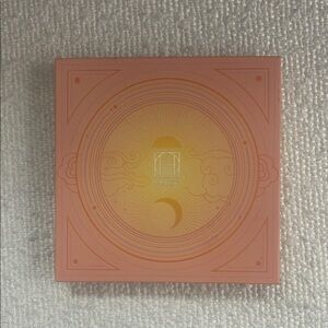 HipDot Sun Goddess Face Palette